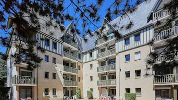 Bagian depan properti