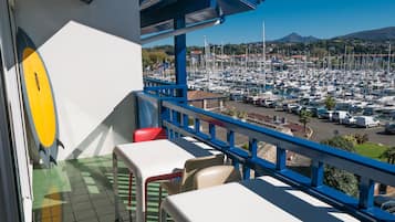 Duplex, 1 Bedroom, Harbor View ( or Pool view For 6) | Balcony