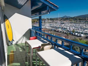Duplex, 1 Bedroom, Harbor View ( or Pool view For 6) | Balcony