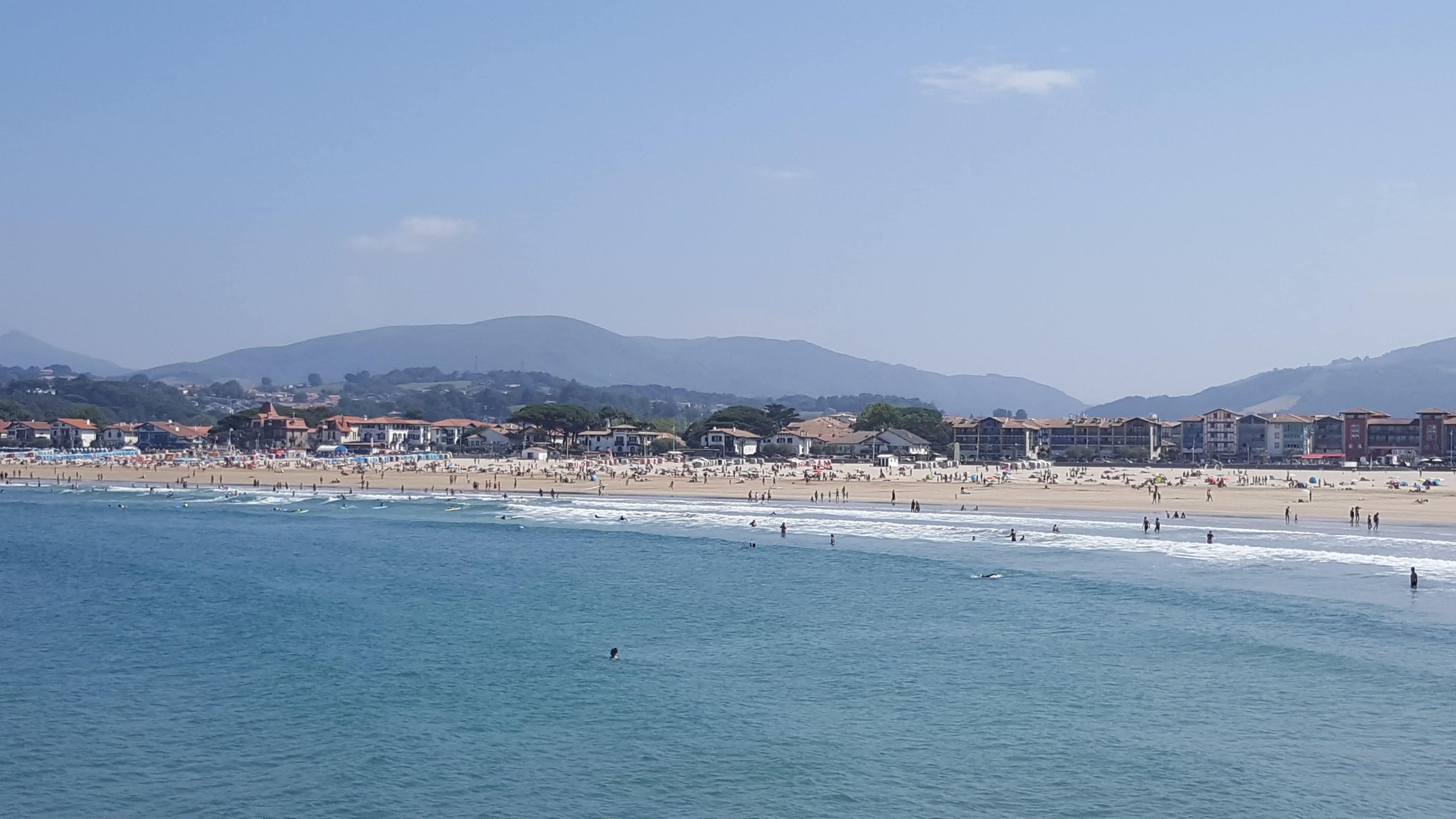 Una spiaggia nelle vicinanze