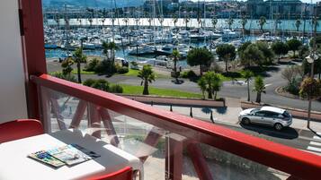 Studio | Verduisterende gordijnen, gratis wifi, beddengoed