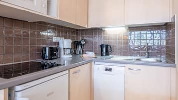 Appartement 4 personnes - 1 chambre | Yksityinen keittonurkkaus | JÀÀkaappi, mikroaaltouuni, astianpesukone, vedenkeitin