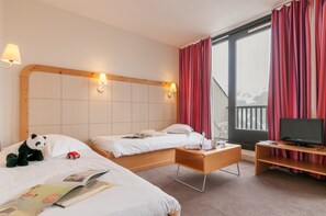 Appartement 4 personnes - 1 chambre - Balcon - Exposition Sud | In-room safe, cribs/infant beds, free WiFi, bed sheets