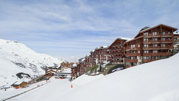Snow and ski sports