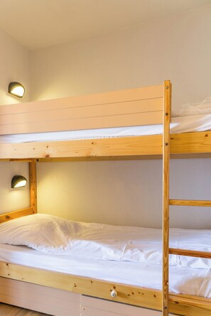 Free WiFi, bed sheets, wheelchair access
