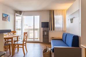 TV - Pierre & Vacances Résidence La Baie des Sables (Les Sables-d'Olonne)