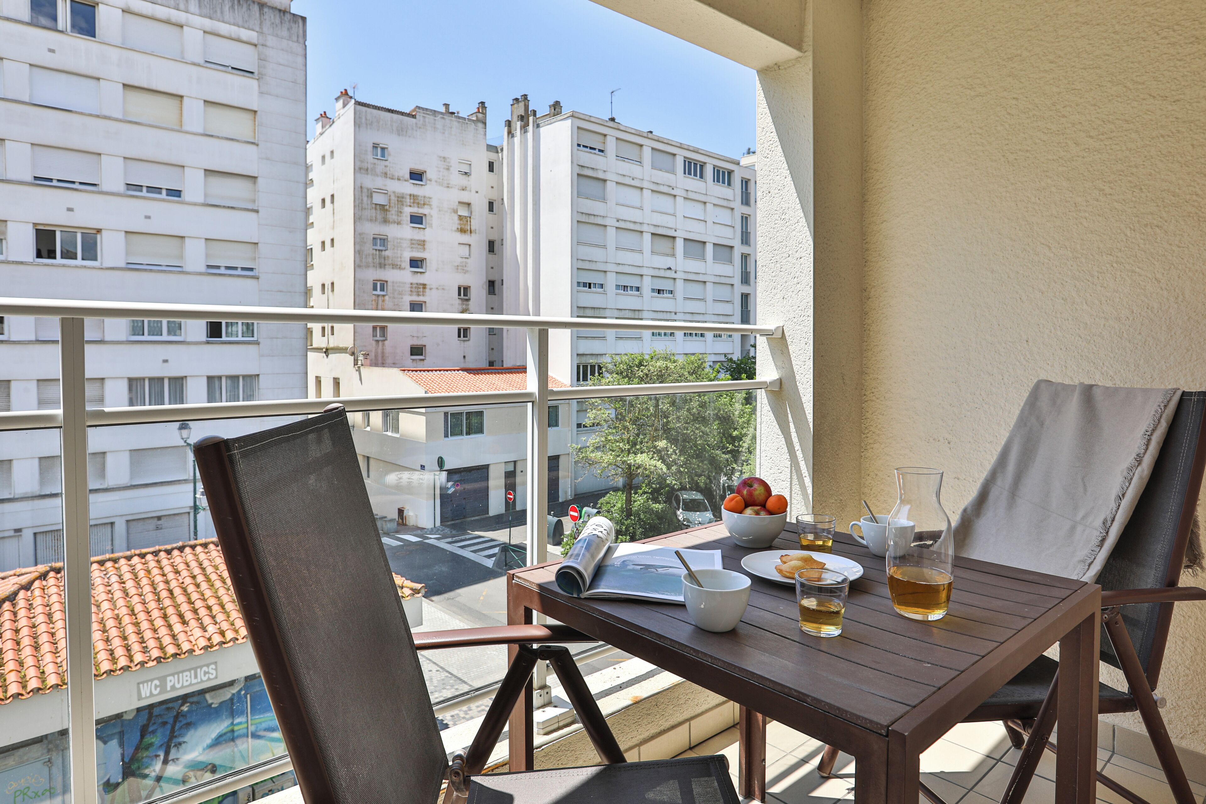 Studio 4 personnes - 1 coin nuit - Balcon - Rénové - Climatisé | Terraza o patio