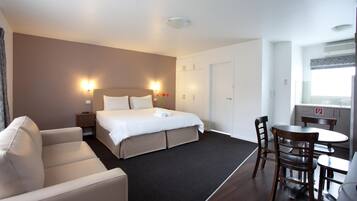 Desk, iron/ironing board, rollaway beds, free WiFi