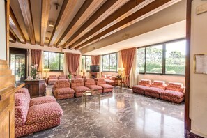 Reception hall