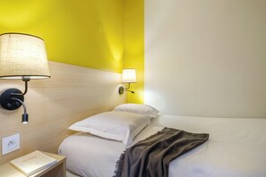 Rideaux occultants, Wi-Fi gratuit, draps fournis