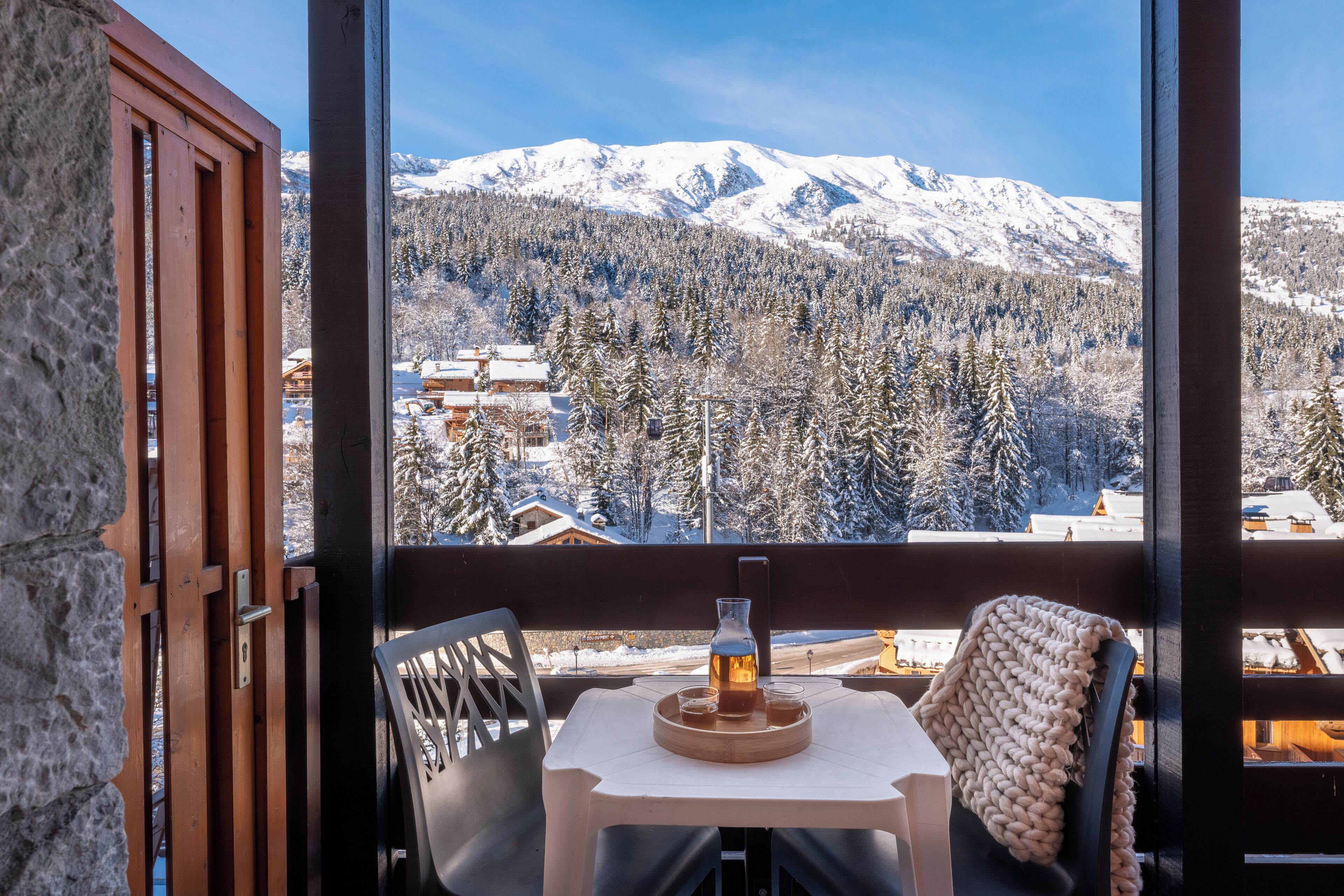 Studio 6 personnes - 1 coin nuit + 1 mezzanine - Vue montagne - rénové | Hiên