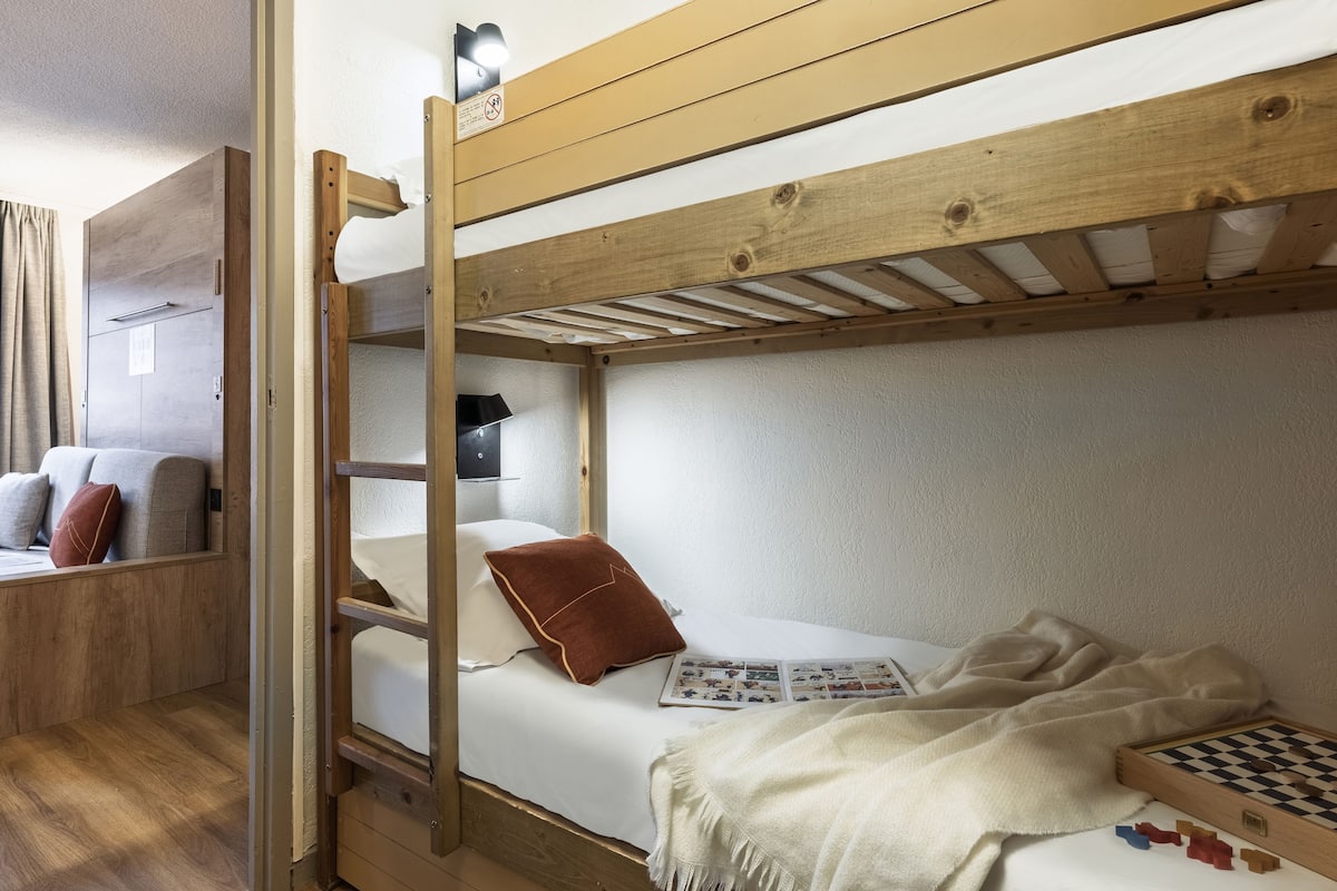 Studio 4 personnes - 1 coin nuit - rénové | Soundproofing, iron/ironing board, cots/infant beds, free WiFi