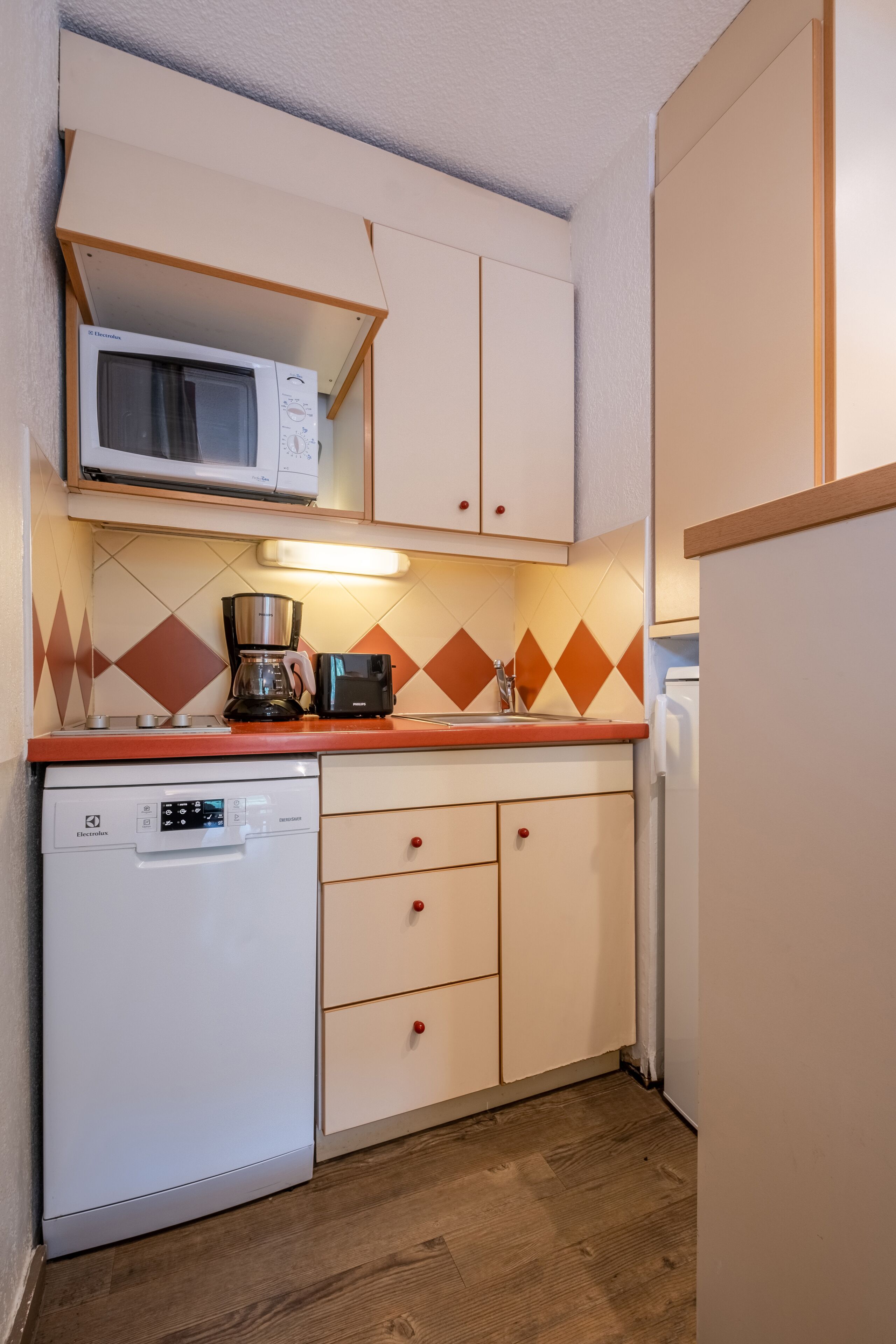 Studio 4 personnes - 1 coin nuit - Vue montagne - rénové | Bếp riêng | Tủ lạnh, lò vi sóng, bếp nấu, máy rửa bát 