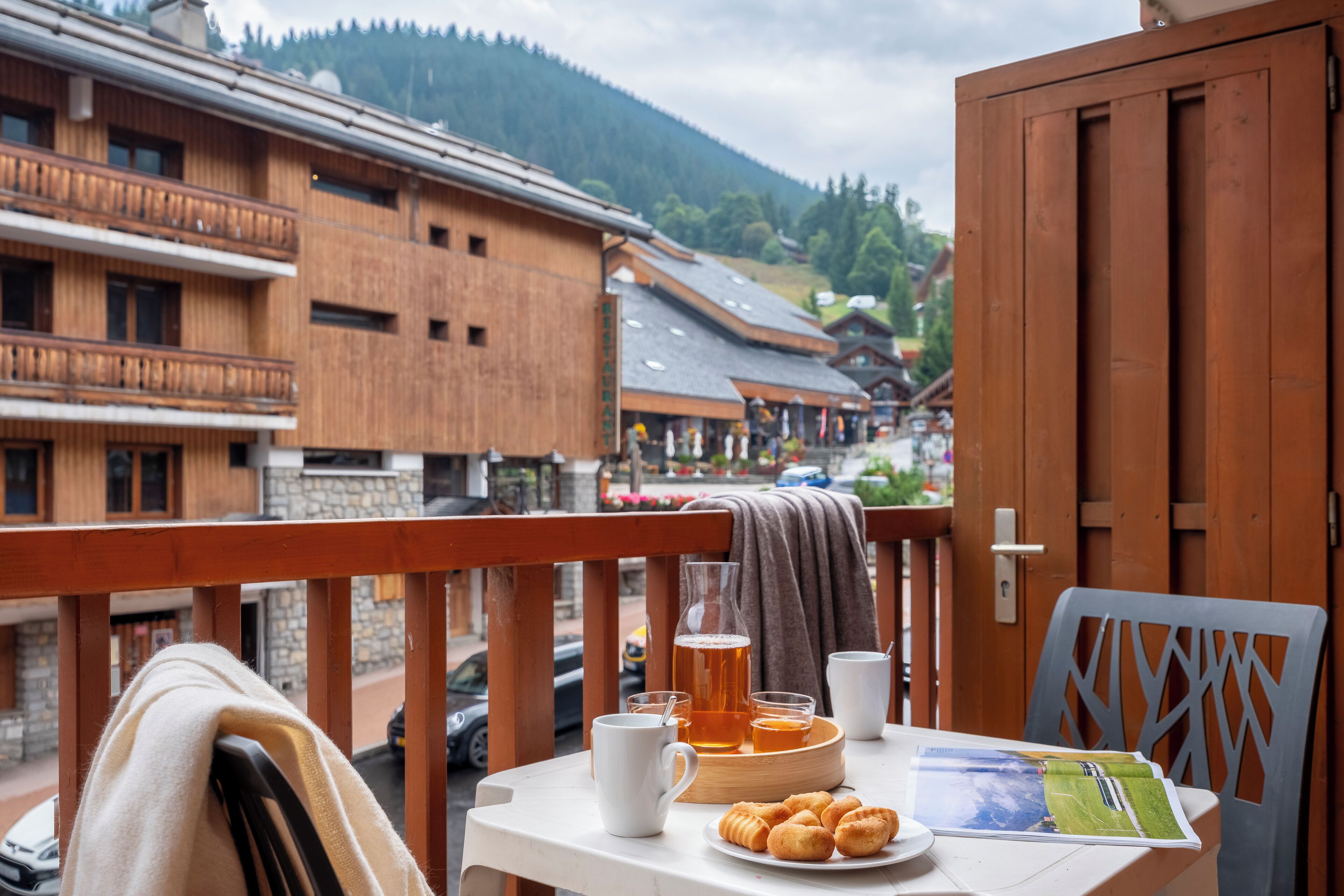 Appartement 6 personnes - 1 chambre + 1 coin nuit - rénové | Terrasse/Patio