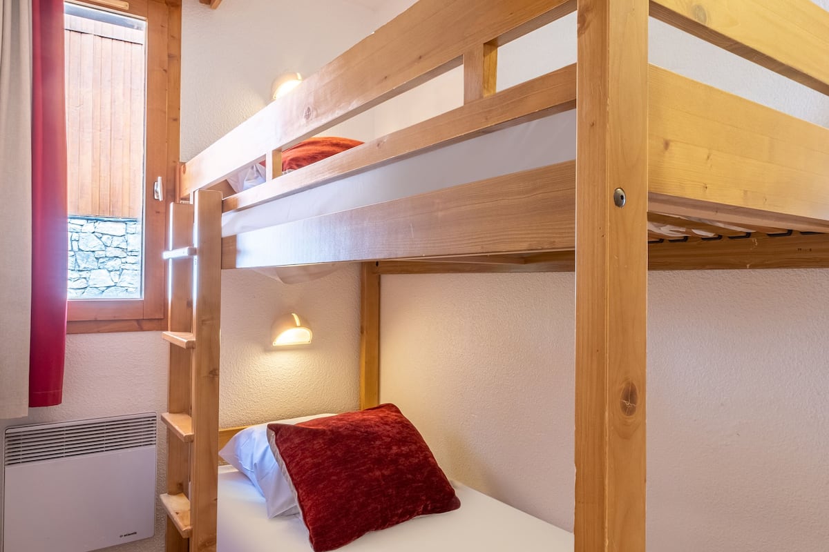 1 bedroom, cribs/infant beds, free WiFi, bed sheets