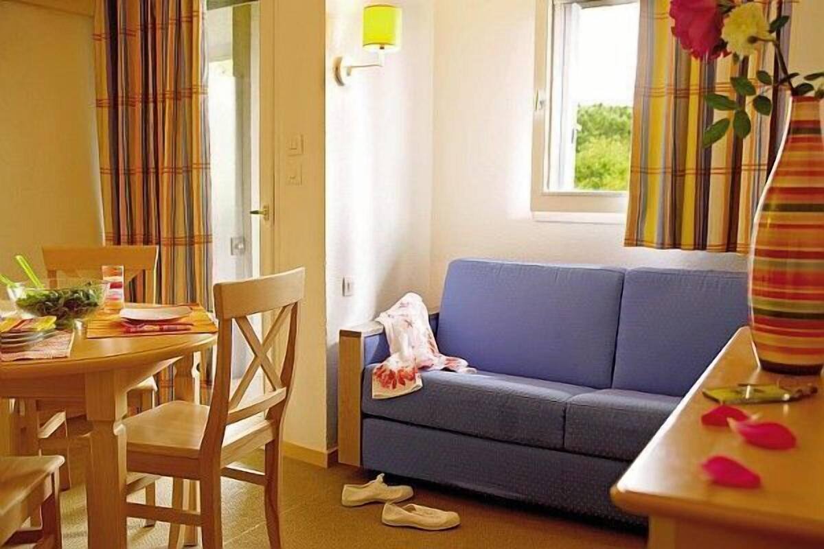 Studio für 2 Personen | Wohnzimmer | Fernseher