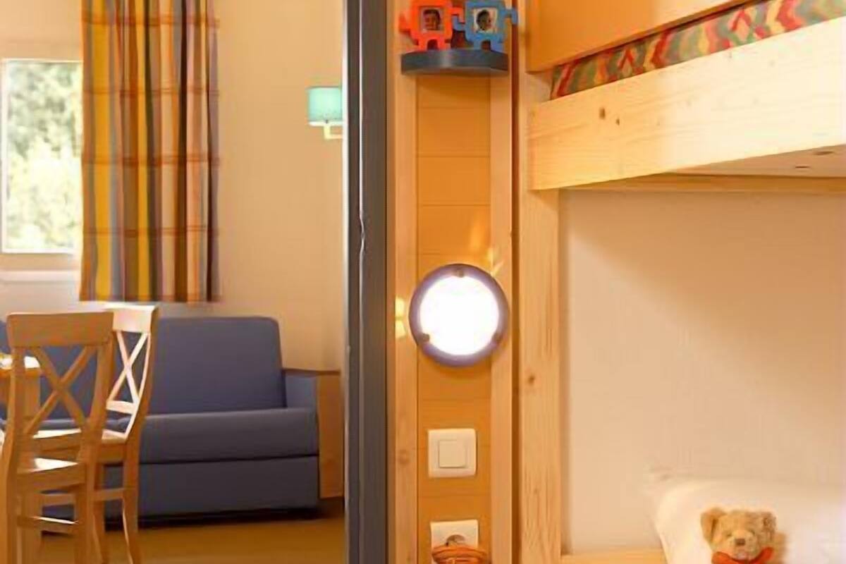 Studio für 4 Personen | Zimmersafe, Verdunkelungsvorhänge, Bügeleisen/Bügelbrett, Babybetten
