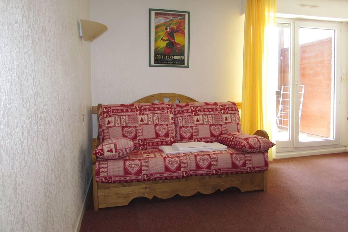 Superior Studio (Cabine) | Living area | TV