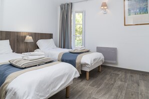 Verduisterende gordijnen, babybedden (toeslag), gratis wifi, beddengoed