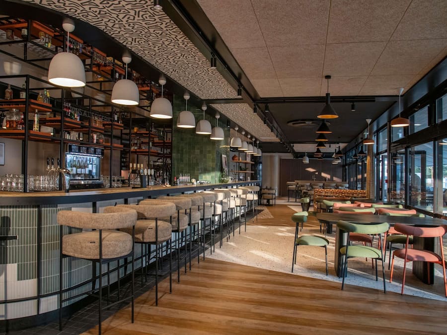 Lunch and dinner served, Regional cuisine