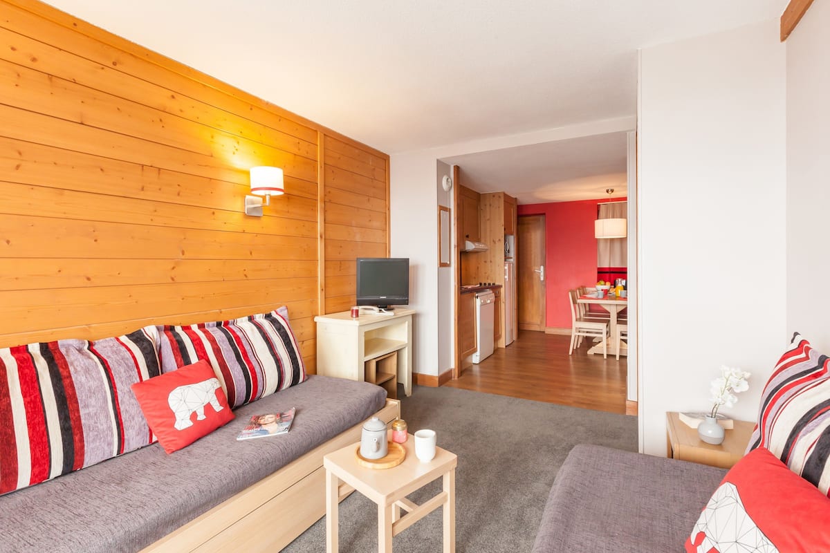 Appartement 6 personnes - 2 chambres | Living area | TV