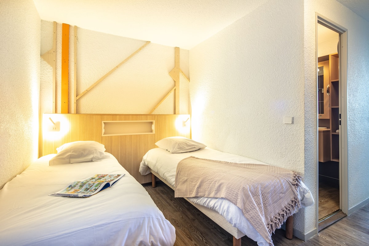Estudio estándar (for 3/4 people) | 1 dormitorio, caja fuerte, tabla de planchar con plancha