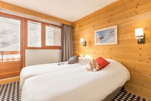 2 bedrooms, in-room safe, free WiFi, bed sheets