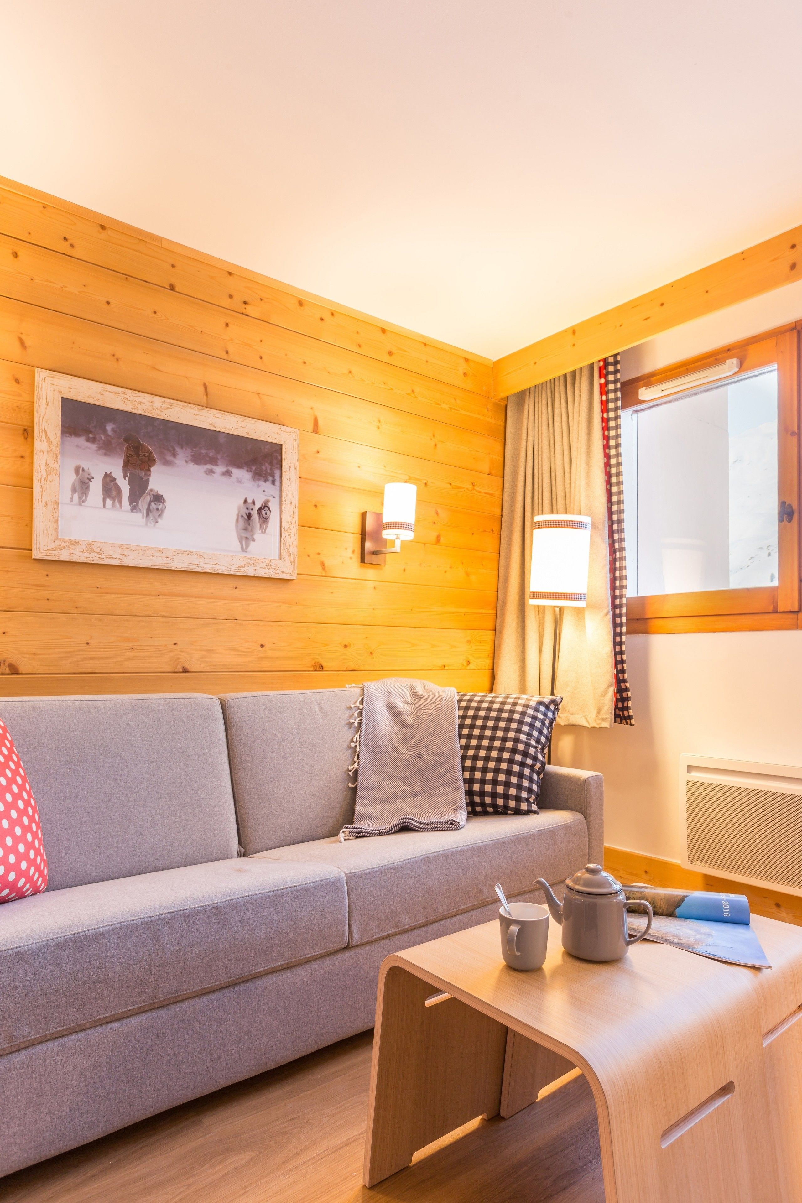 Apartment 4 people - 1 bedroom | Living room | Flat-screen TV