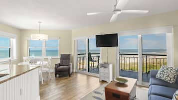 Deluxe Condo, Ocean View | Individually decorated, individually furnished, soundproofing