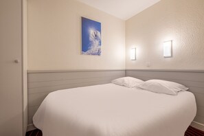 Appartement 4 personnes - 1 chambre - Vue montagne dégagée | Skrivebord for bærbar PC, barnesenger, wi-fi (inkludert) og sengetøy