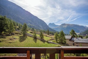 Apartment 6 people - 1 bedroom + 1 sleeping alcove - Open mountain view | Terrace/patio