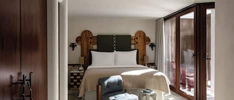 Luxe beddengoed, een minibar, een kluis op de kamer, geluiddichte muren