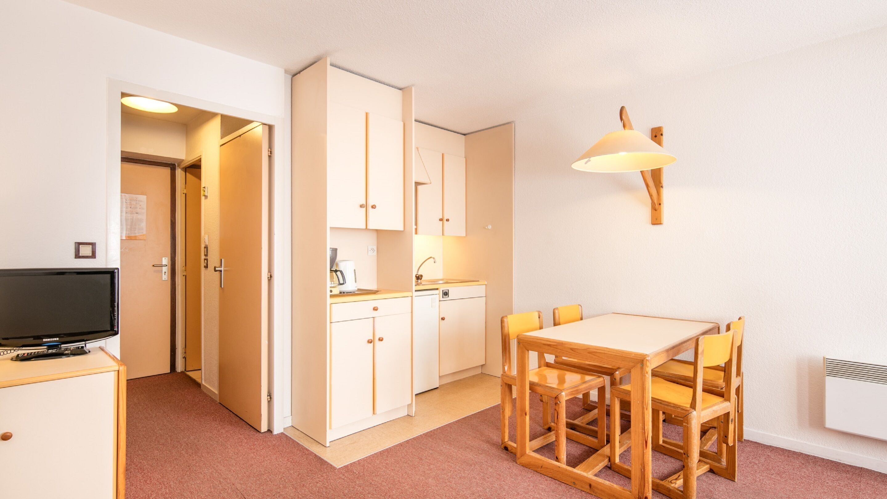 TV màn hình phẳng 