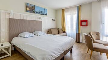 Studio 3 people | Iron/ironing board, free WiFi, bed sheets