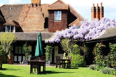 Marygreen Manor Hotel