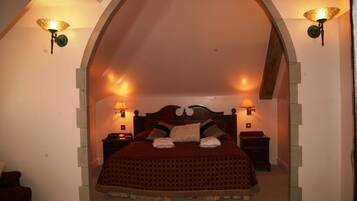 Premium bedding, pillowtop beds, individually decorated, desk