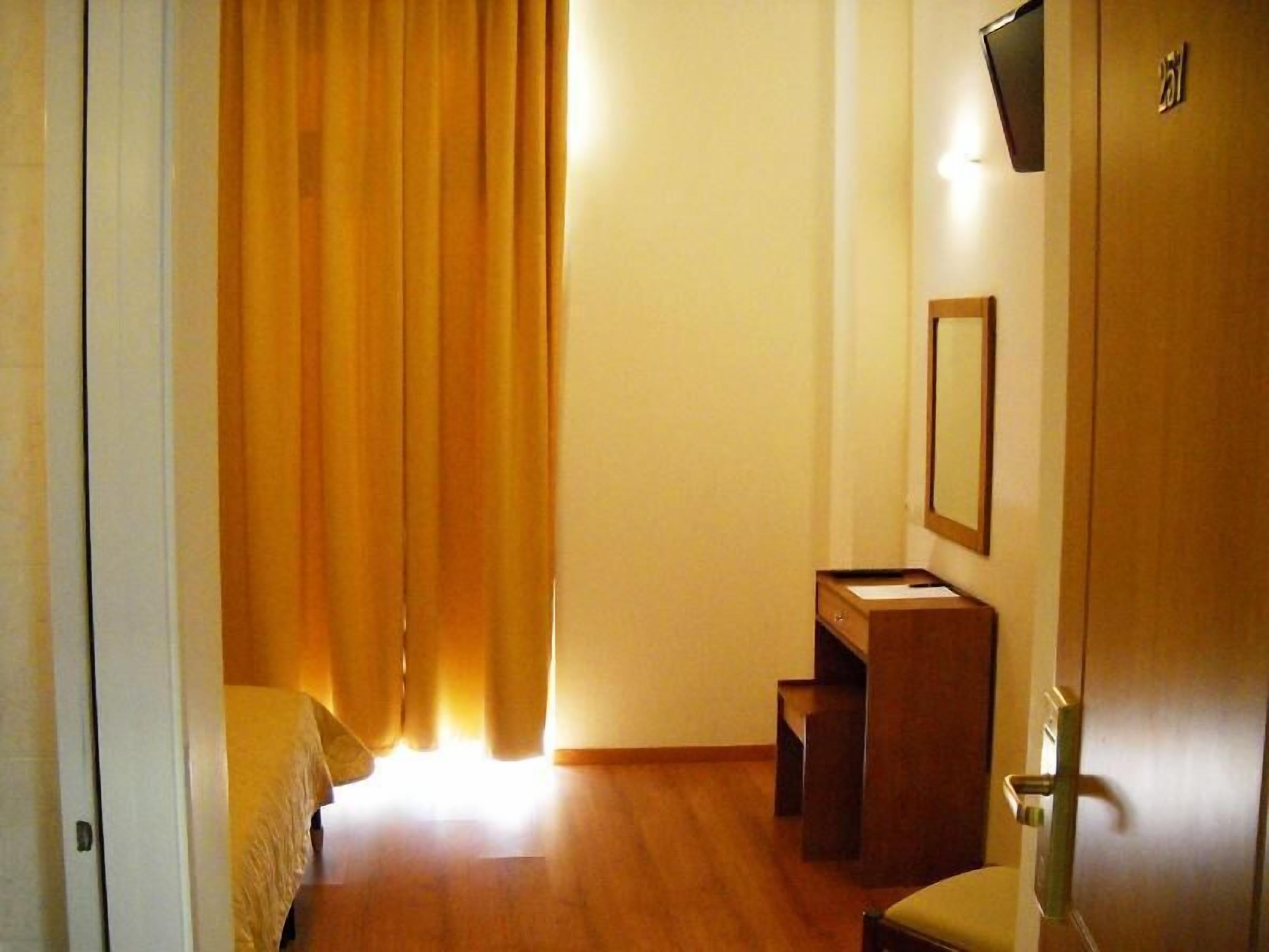 Minibar, in-room safe, desk, blackout drapes