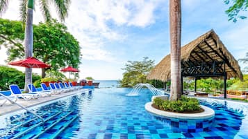6 outdoor pools, pool umbrellas, pool loungers