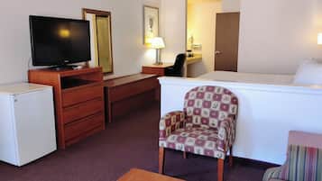 Tabla de planchar con plancha, wifi gratis, ropa de cama y despertador