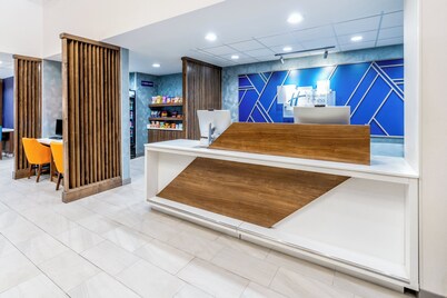 洲际酒店集团智选假日酒店及套房 - 夏延