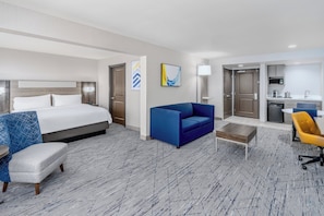 Suite, 1 King Bed (Bath Shower Combination) | Premium bedding, pillow-top beds, desk, laptop workspace