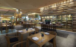 3 Restaurants, Frühstück