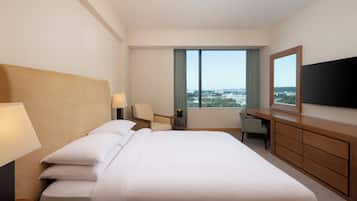 Grand Suite, 1 King Bed, Airport view | Premium bedding, down duvets, minibar, in-room safe