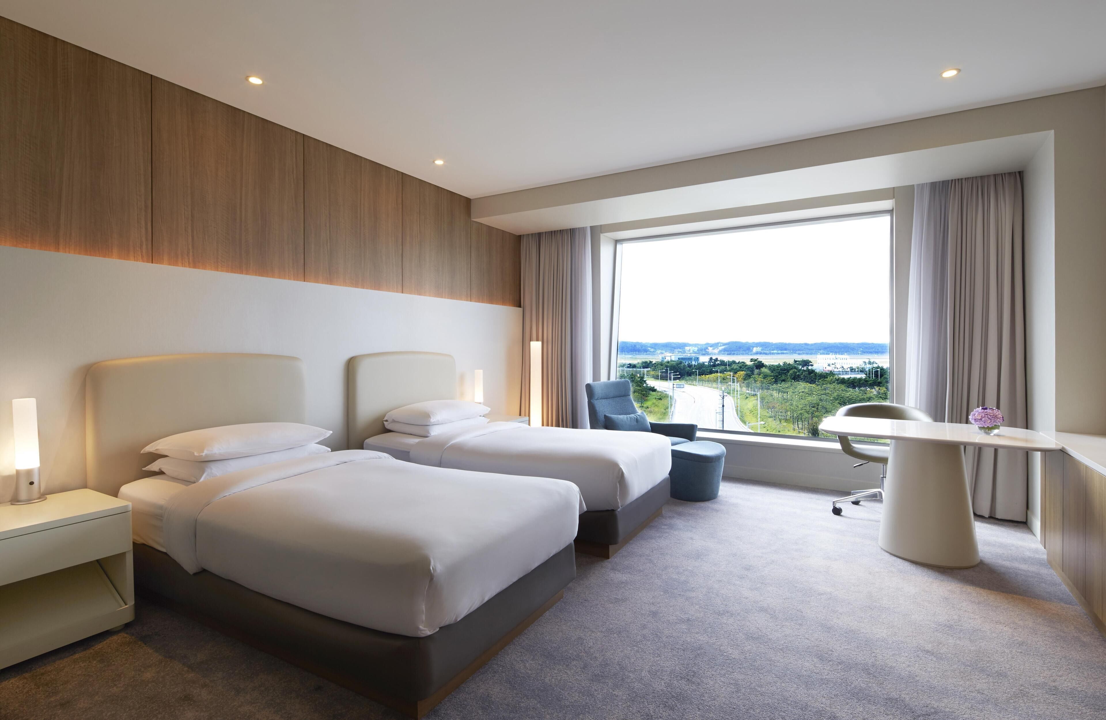 Club Room, 2 Twin Beds (West Tower) | Premium bedding, down comforters, minibar, in-room safe