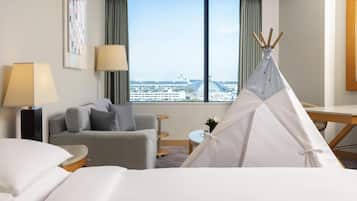 Ropa de cama de alta calidad, cubrecamas y minibar