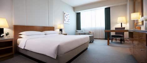 Zimmer, 1 King-Bett | Hochwertige Bettwaren, Daunenbettdecken, Minibar, Zimmersafe