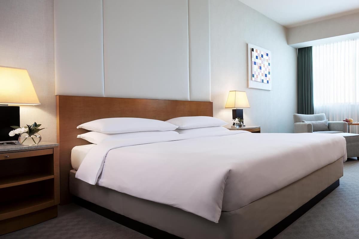 Room, 1 King Bed (East Tower)