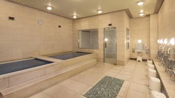 Couples treatment rooms, sauna, hot springs, body treatments, facials