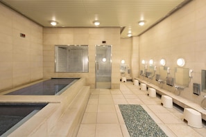 Couples treatment rooms, sauna, hot springs, body treatments, facials - Grand Hyatt Incheon (Incheon)