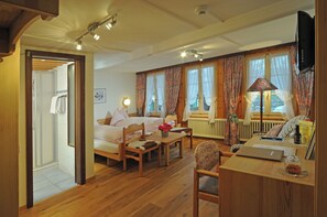 Alpenchic Room | In-room safe, desk, free WiFi